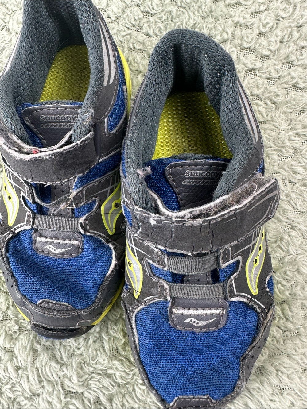 Saucony Kids Navy Blue and Lime Velcro Sneakers - Picture 5 of 8
